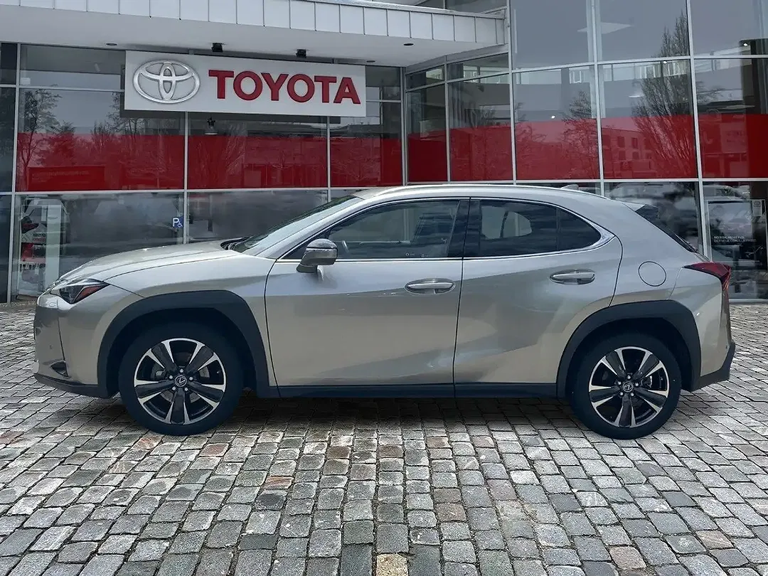 Lexus UX 250h - Thumbnail 3