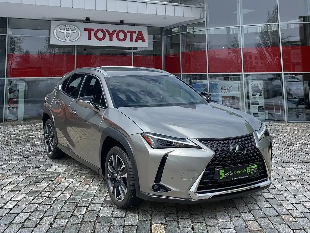 Lexus UX 250h - Thumbnail 7