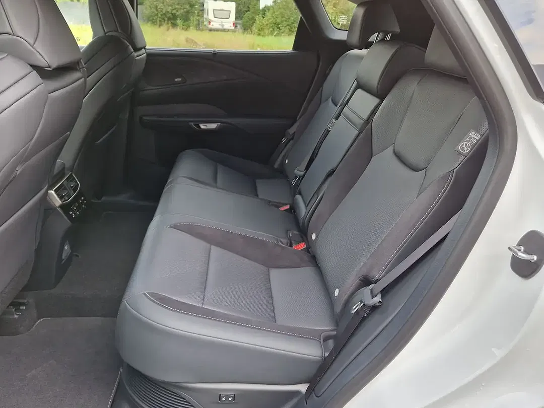 Lexus RX 500h - Thumbnail 8