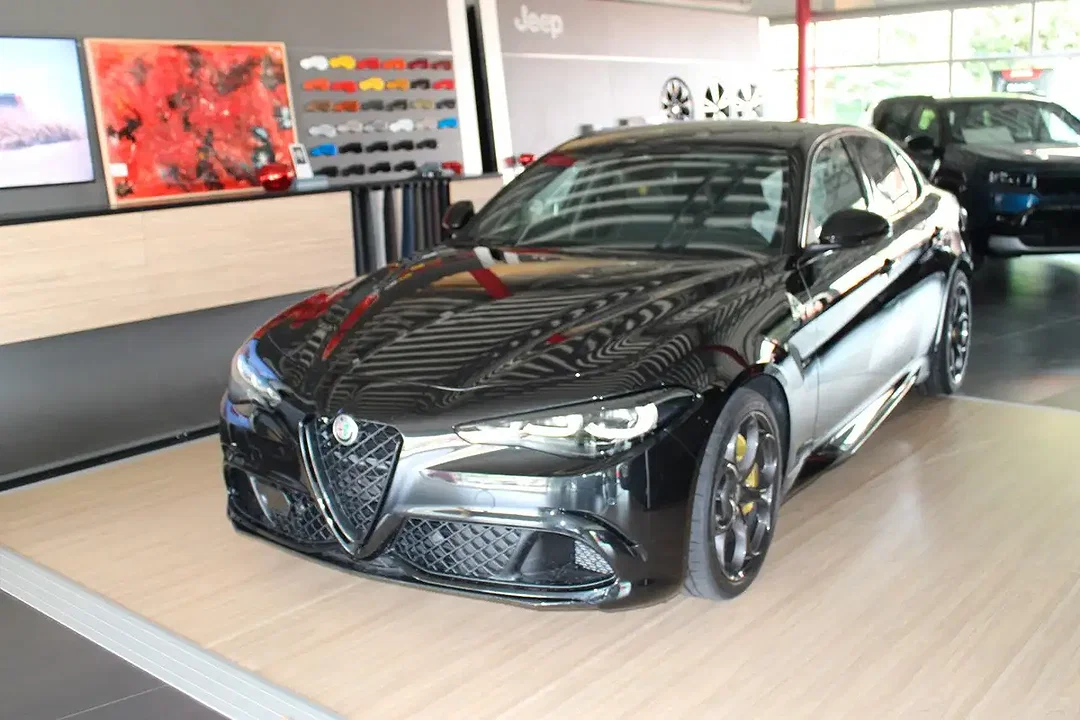 Alfa Romeo Giulia - Afbeelding 1