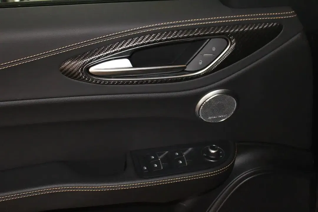 Alfa Romeo Giulia - Thumbnail 9