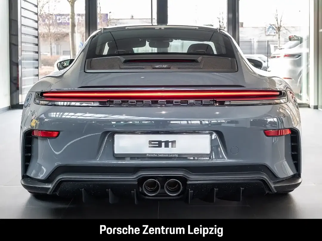 Porsche 992 - Thumbnail 5