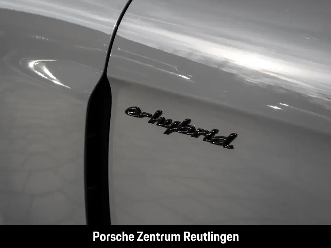 Porsche Panamera - Thumbnail 12
