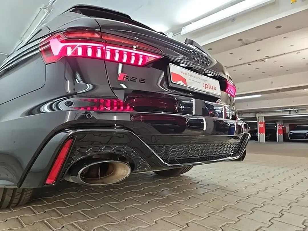 Audi RS6 - Thumbnail 10