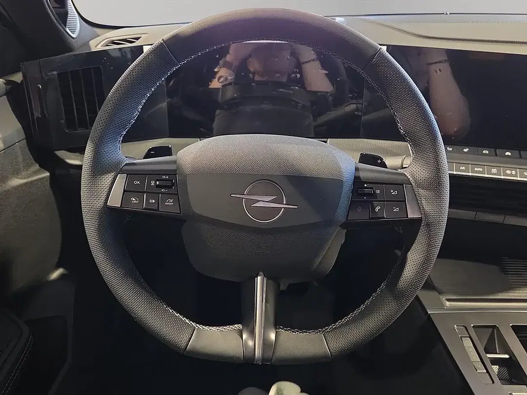 Opel Astra - Thumbnail 11