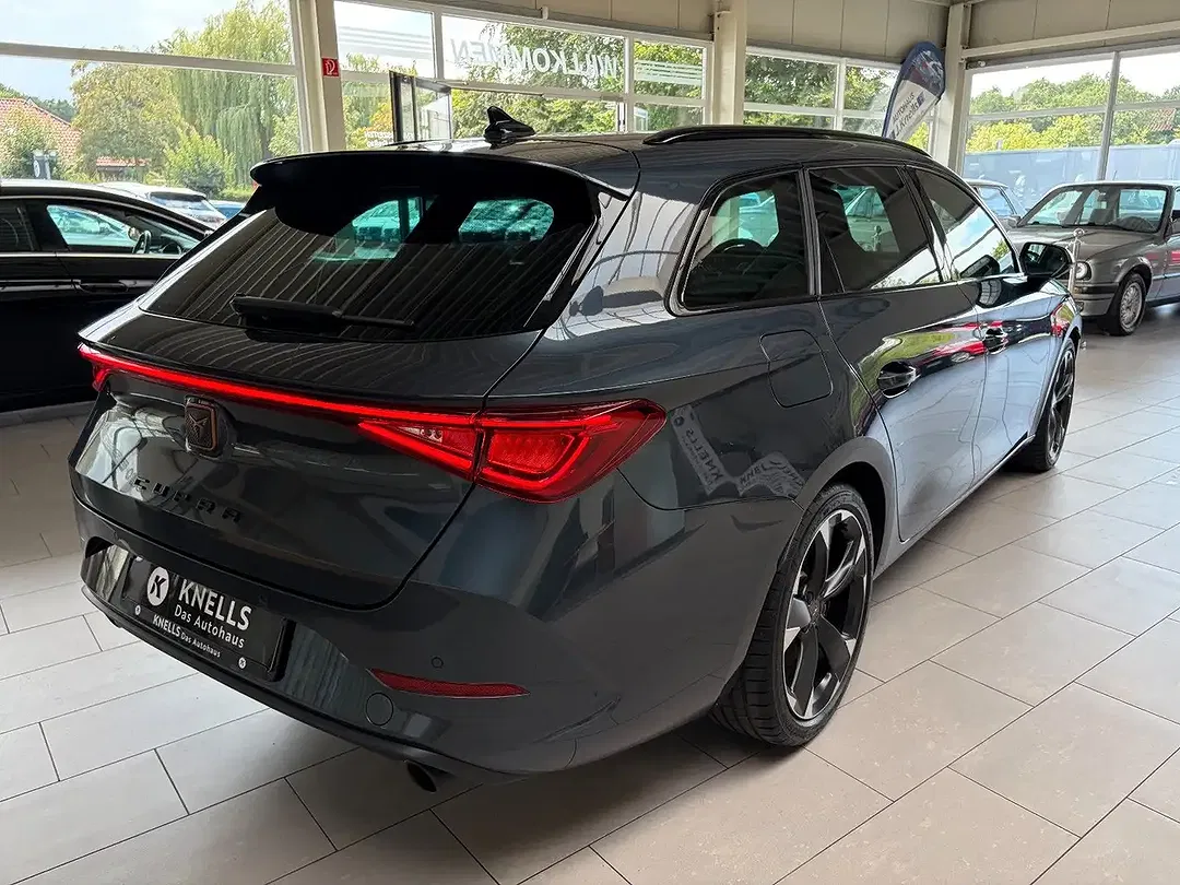 CUPRA Leon - Thumbnail 5