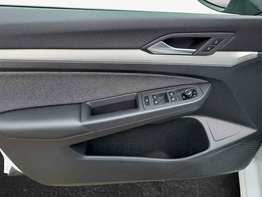 Volkswagen Golf - Thumbnail 6