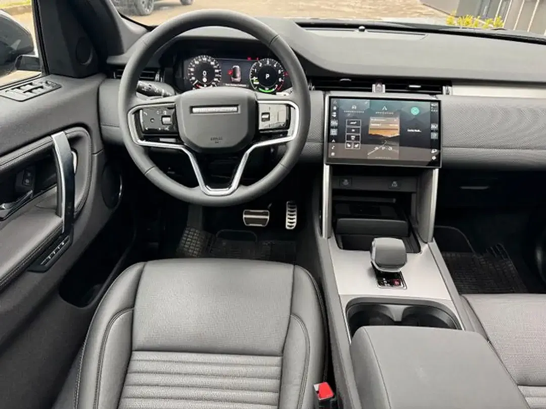 Land Rover Discovery Sport - Thumbnail 4