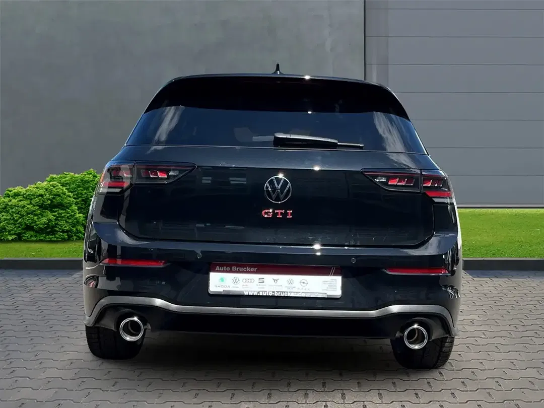 Volkswagen Golf - Thumbnail 4
