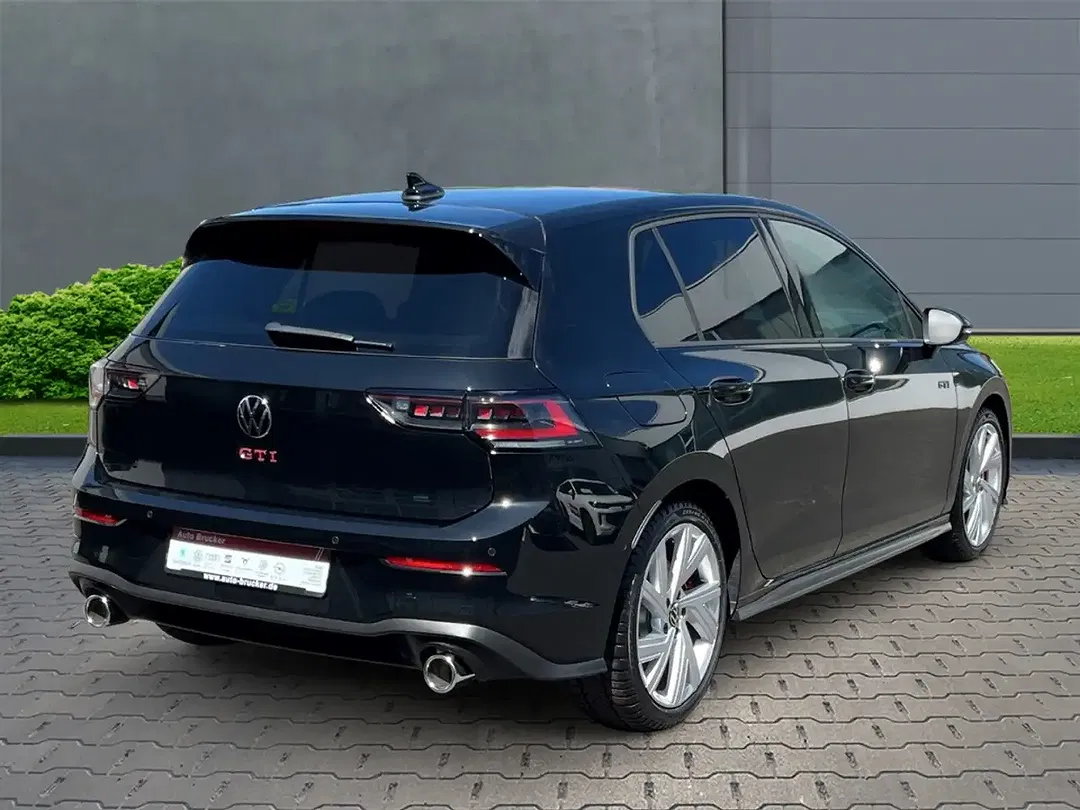 Volkswagen Golf - Thumbnail 5