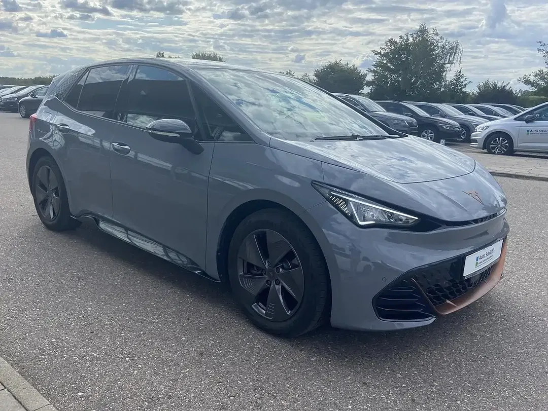 CUPRA Born - Thumbnail 6