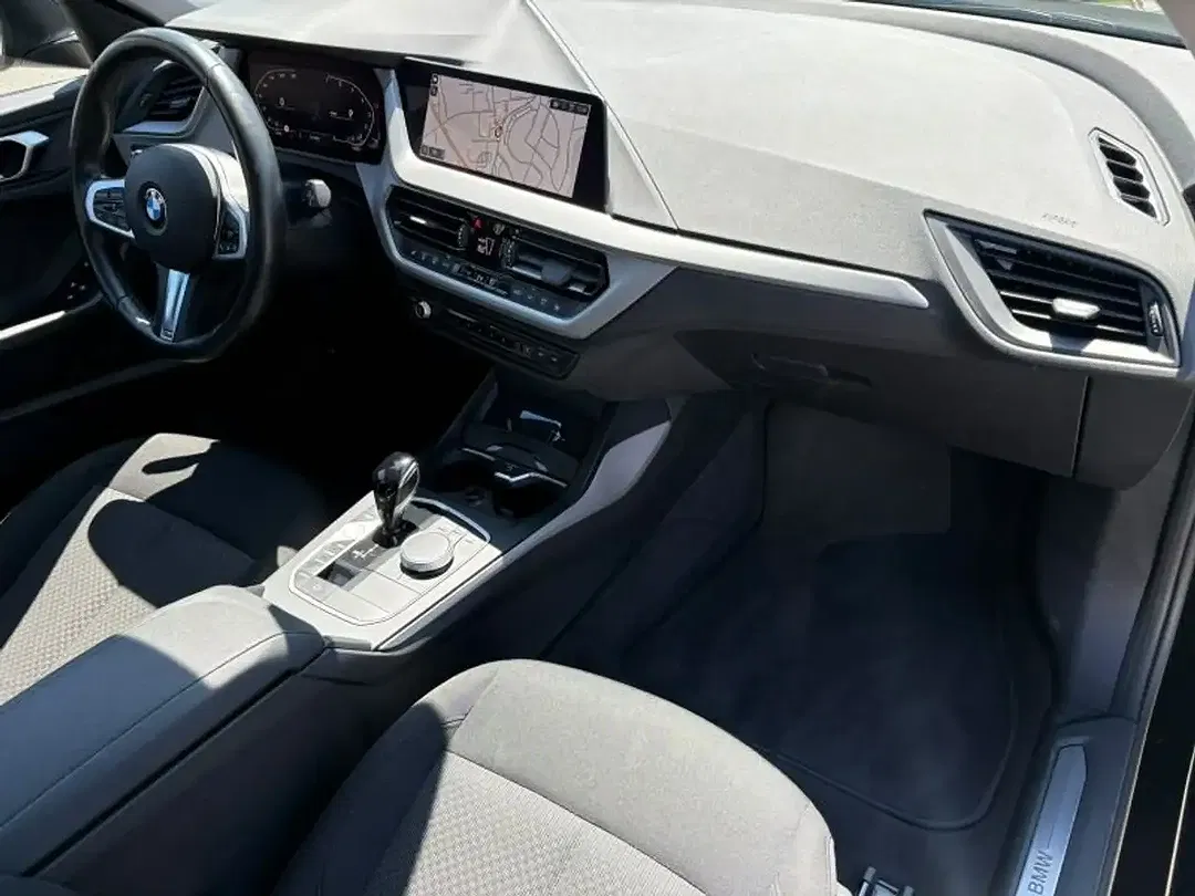 BMW 118 - Thumbnail 11