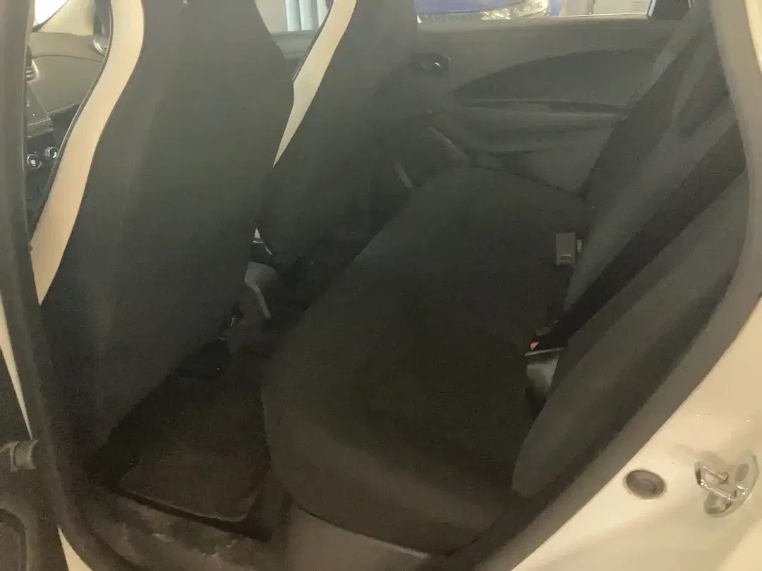 Renault ZOE - Thumbnail 12