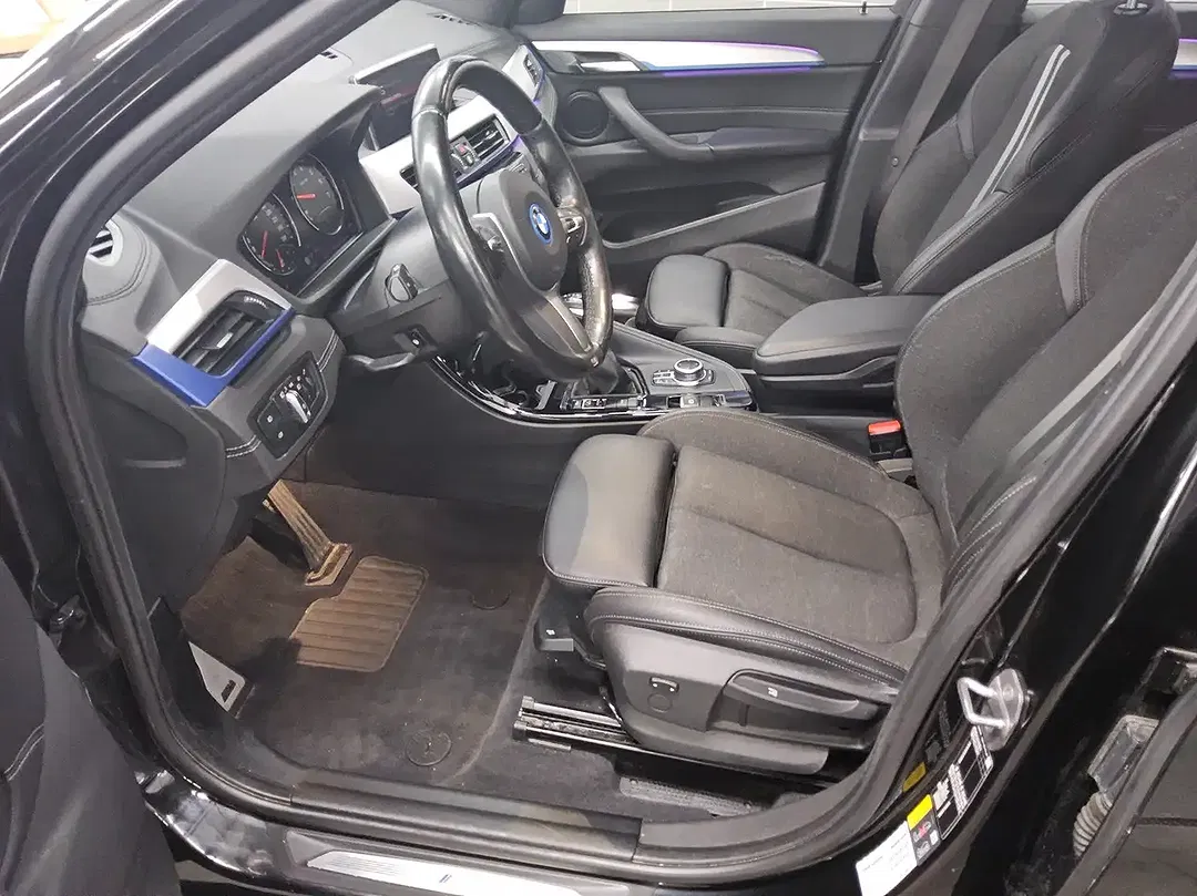 BMW X1 - Thumbnail 8