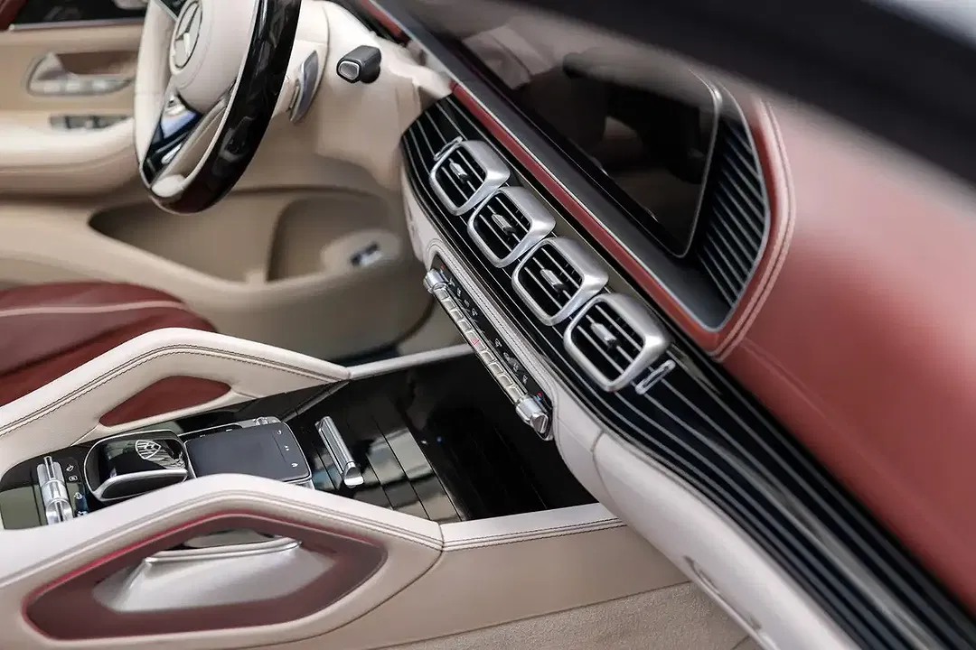Mercedes-Benz GLS 600 - Thumbnail 14