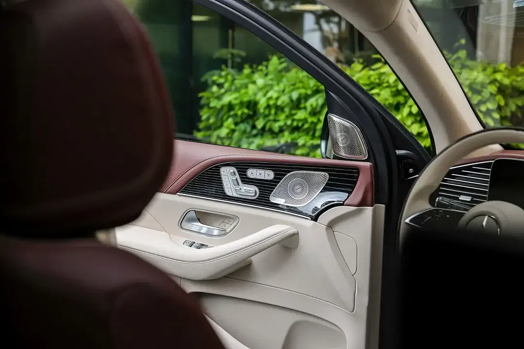 Mercedes-Benz GLS 600 - Thumbnail 9