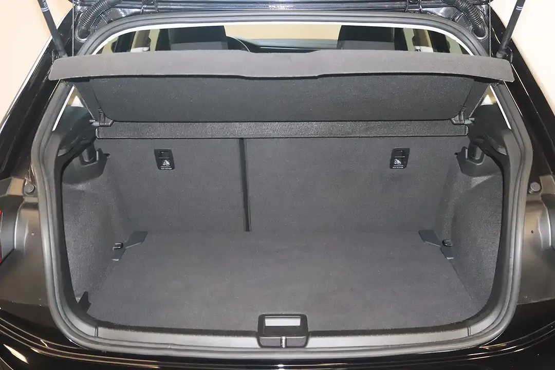 Volkswagen Polo - Thumbnail 7