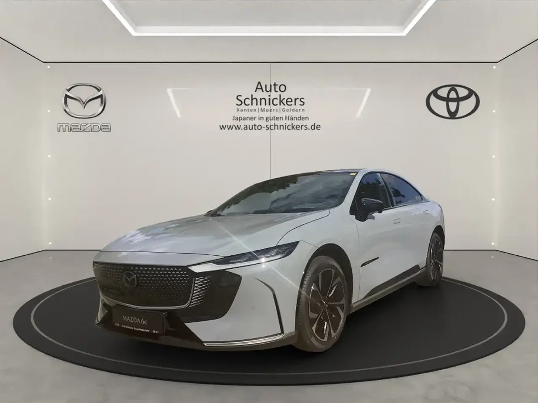 Mazda 6 - Afbeelding 1