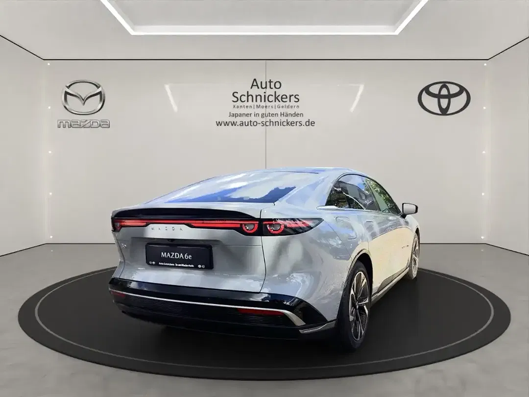 Mazda 6 - Thumbnail 4