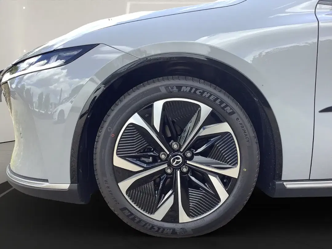 Mazda 6 - Thumbnail 8