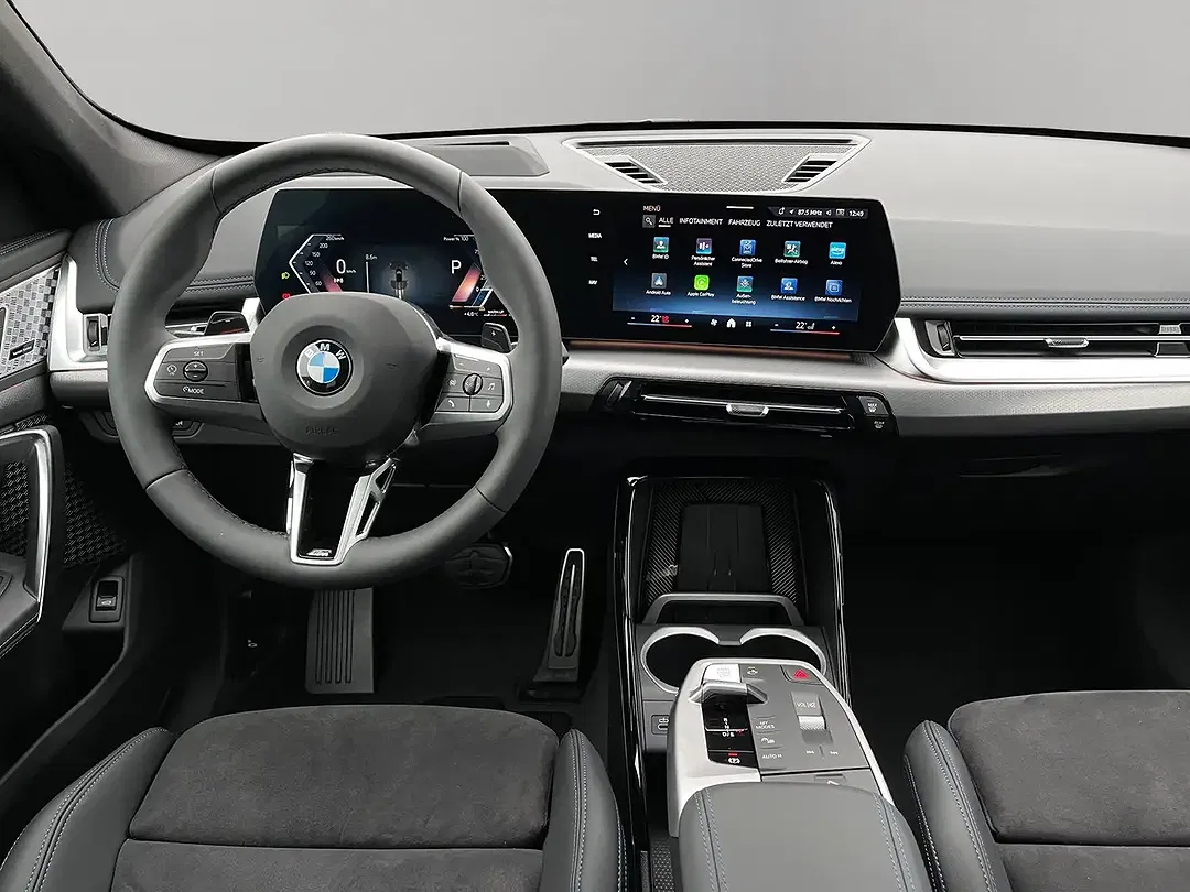 BMW X1 - Thumbnail 10