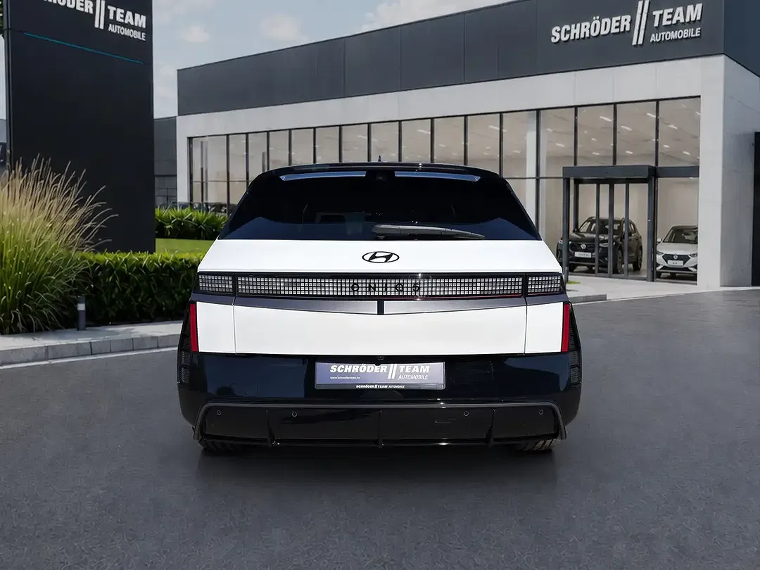 Hyundai IONIQ 5 - Thumbnail 4