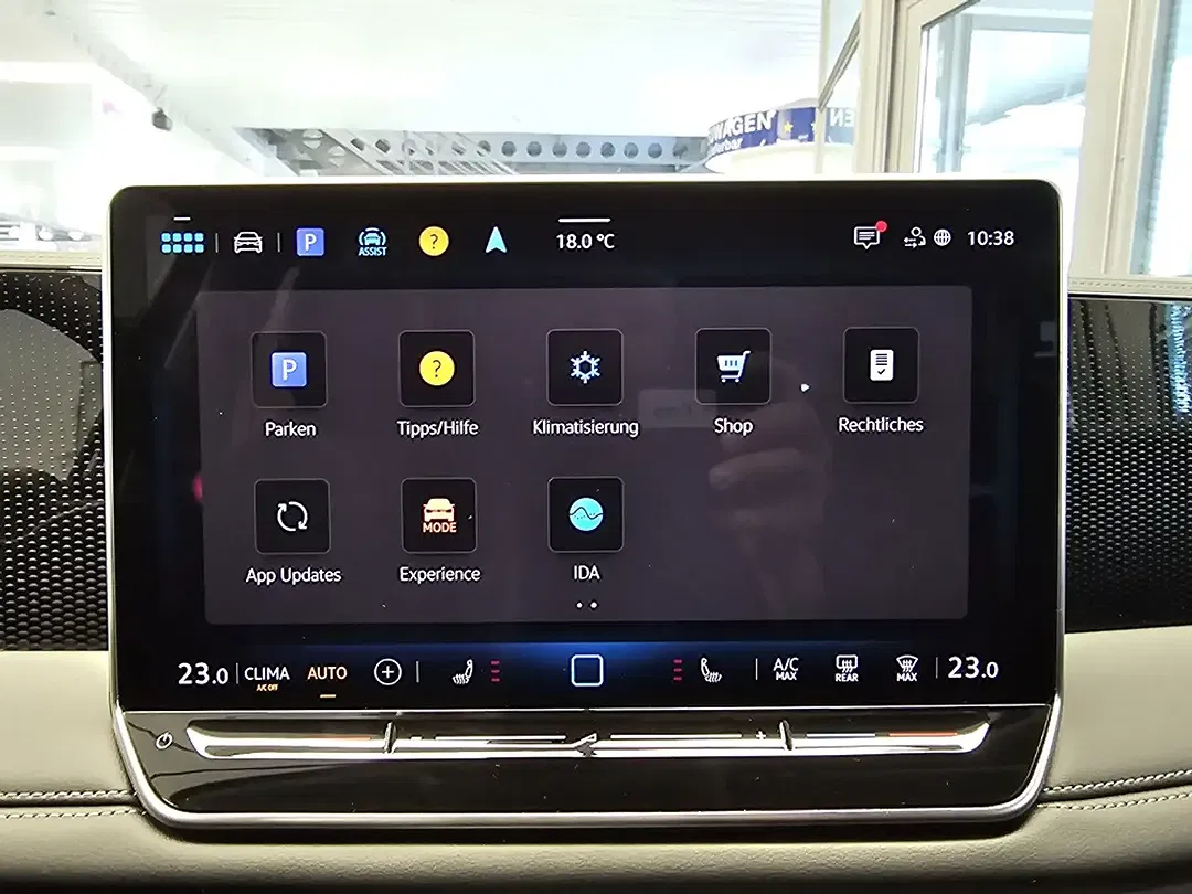 Volkswagen Tiguan - Thumbnail 14