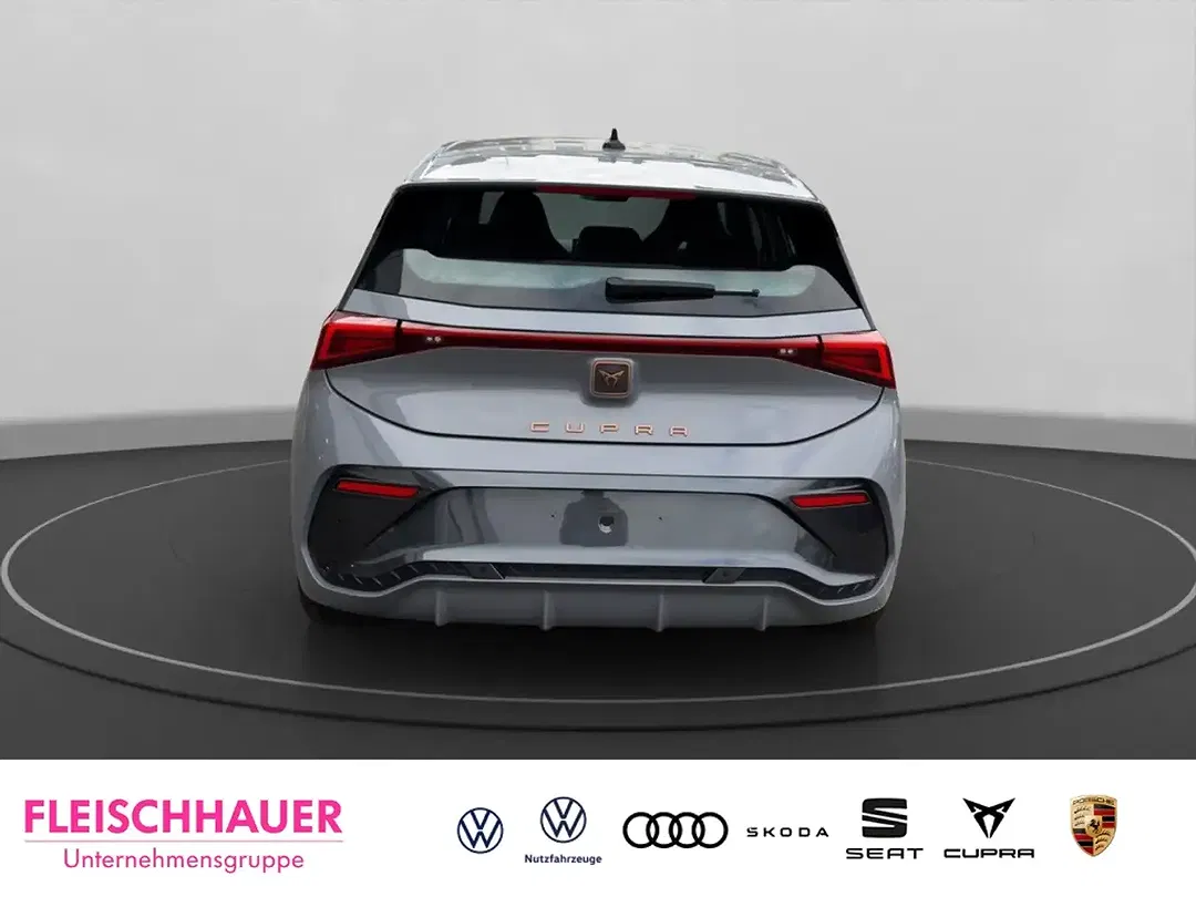 CUPRA Born - Thumbnail 5
