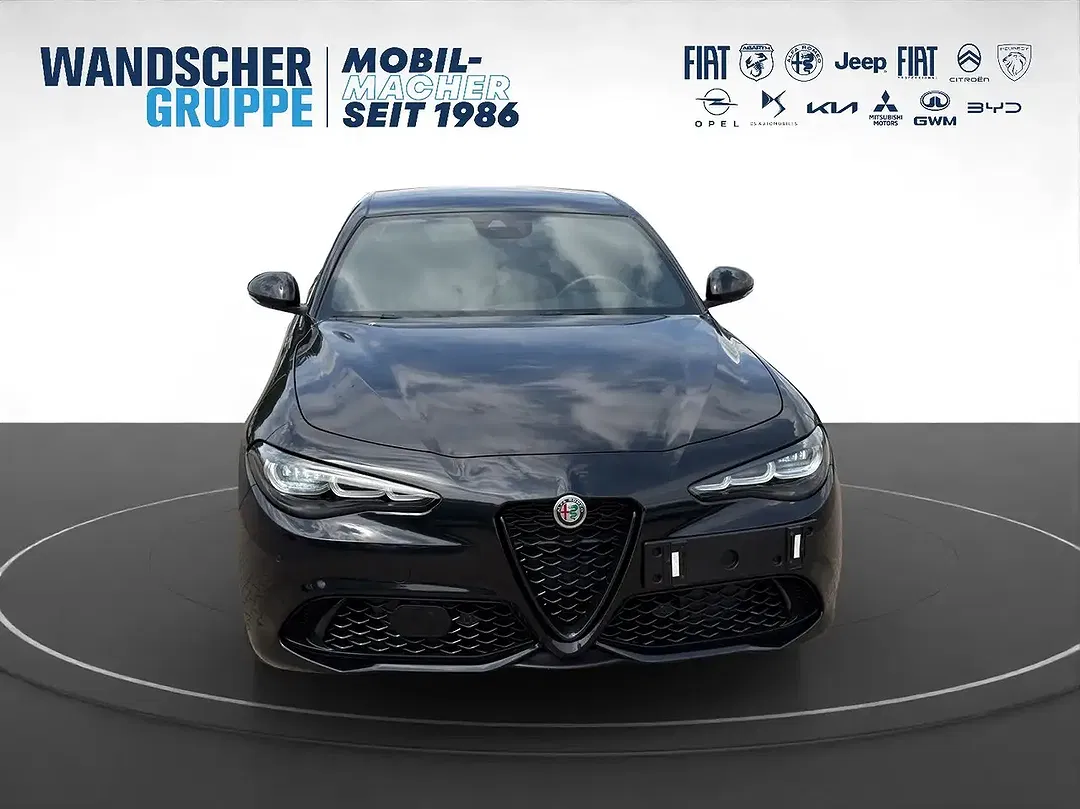 Alfa Romeo Giulia - Thumbnail 8