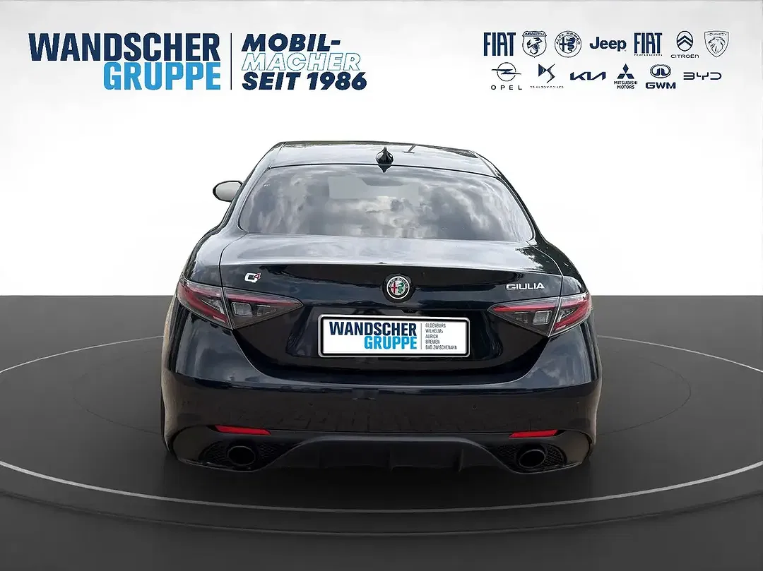 Alfa Romeo Giulia - Thumbnail 4