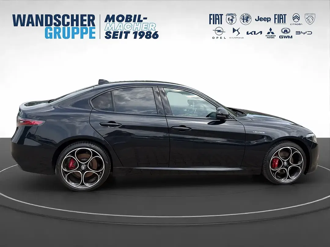 Alfa Romeo Giulia - Thumbnail 6