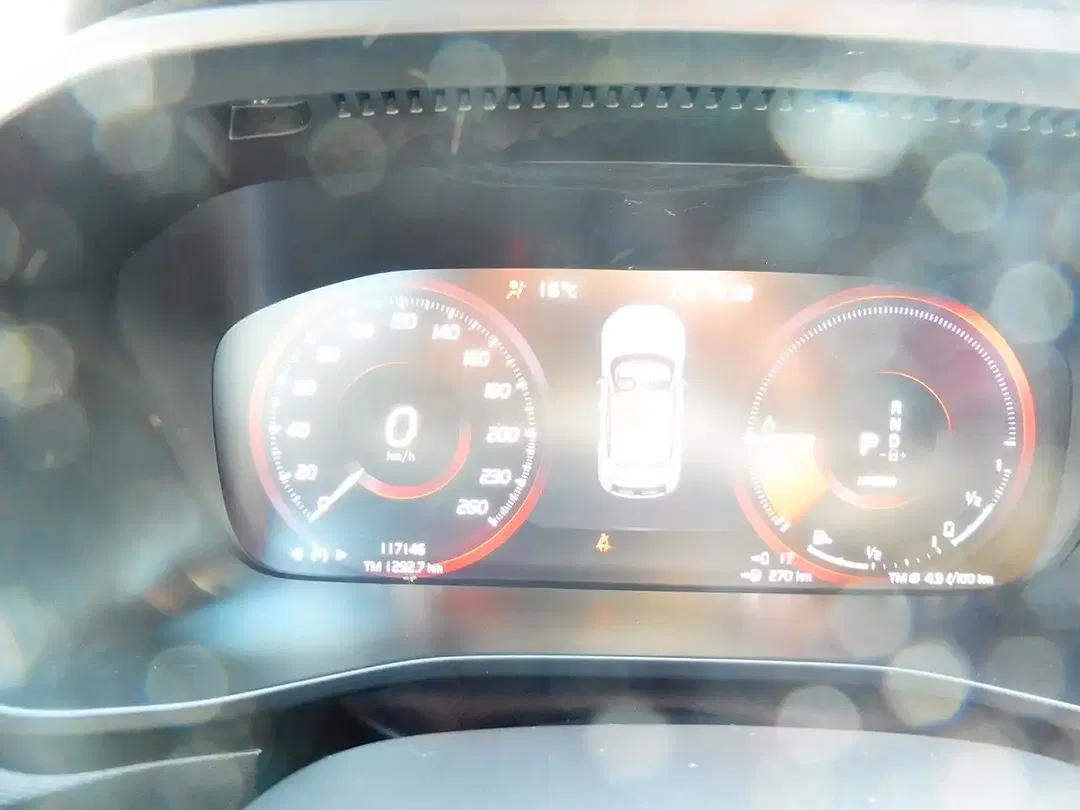 Volvo XC40 - Thumbnail 7