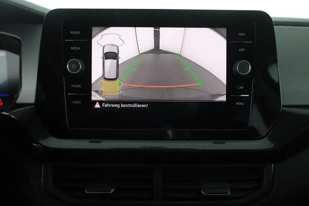 Volkswagen T-Cross - Thumbnail 25