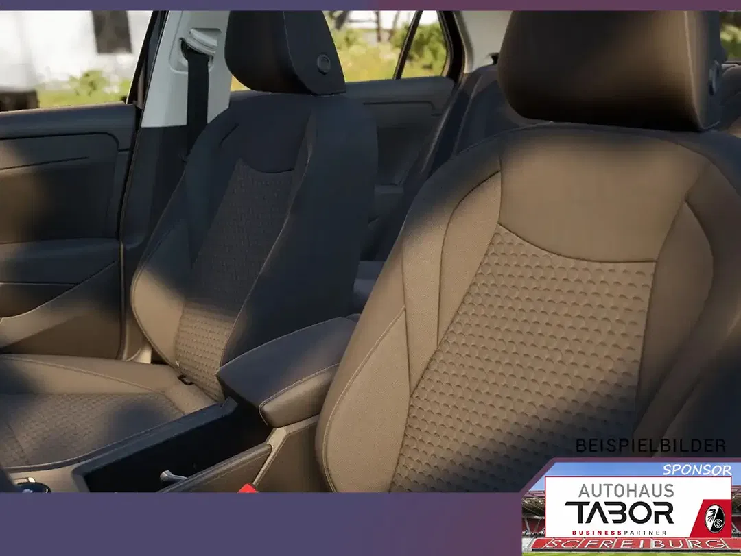Volkswagen T-Roc - Thumbnail 5
