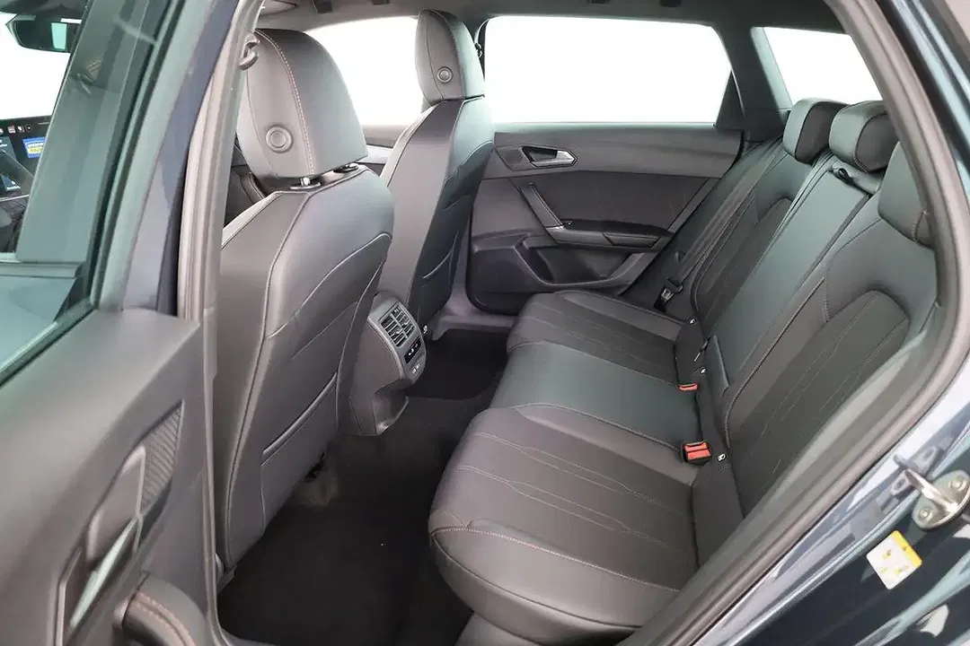 SEAT Leon - Thumbnail 11