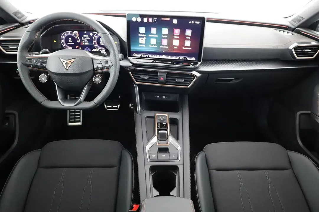 SEAT Leon - Thumbnail 5