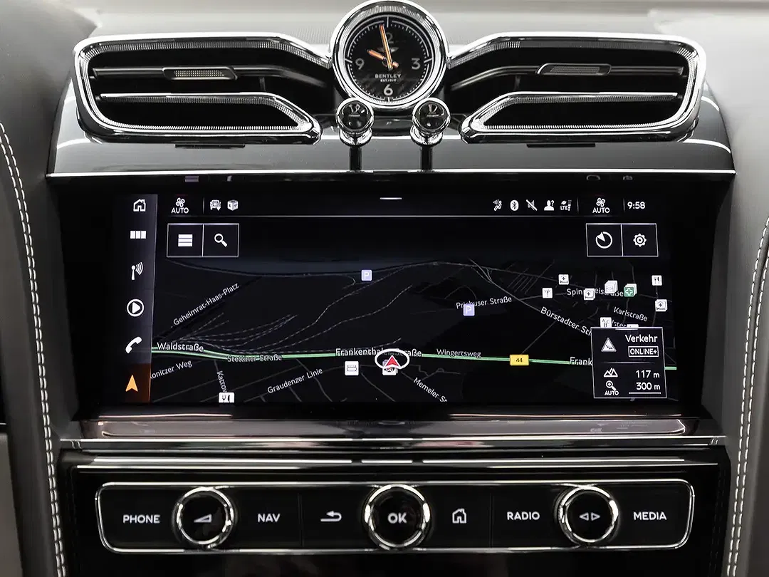 Bentley Bentayga - Thumbnail 9
