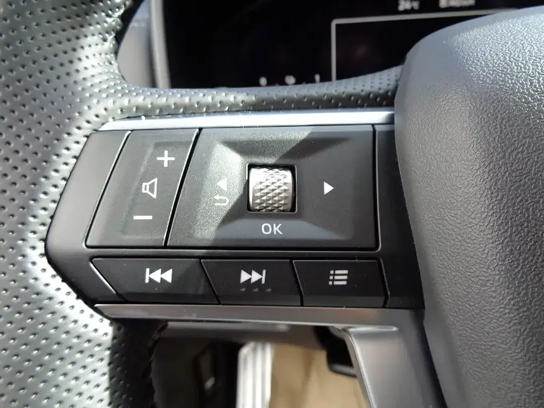 Mitsubishi Outlander - Thumbnail 13