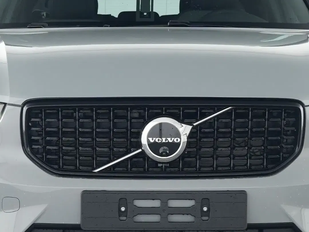 Volvo XC40 - Thumbnail 4