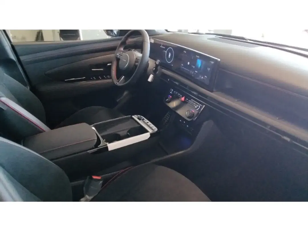 Hyundai TUCSON - Thumbnail 11