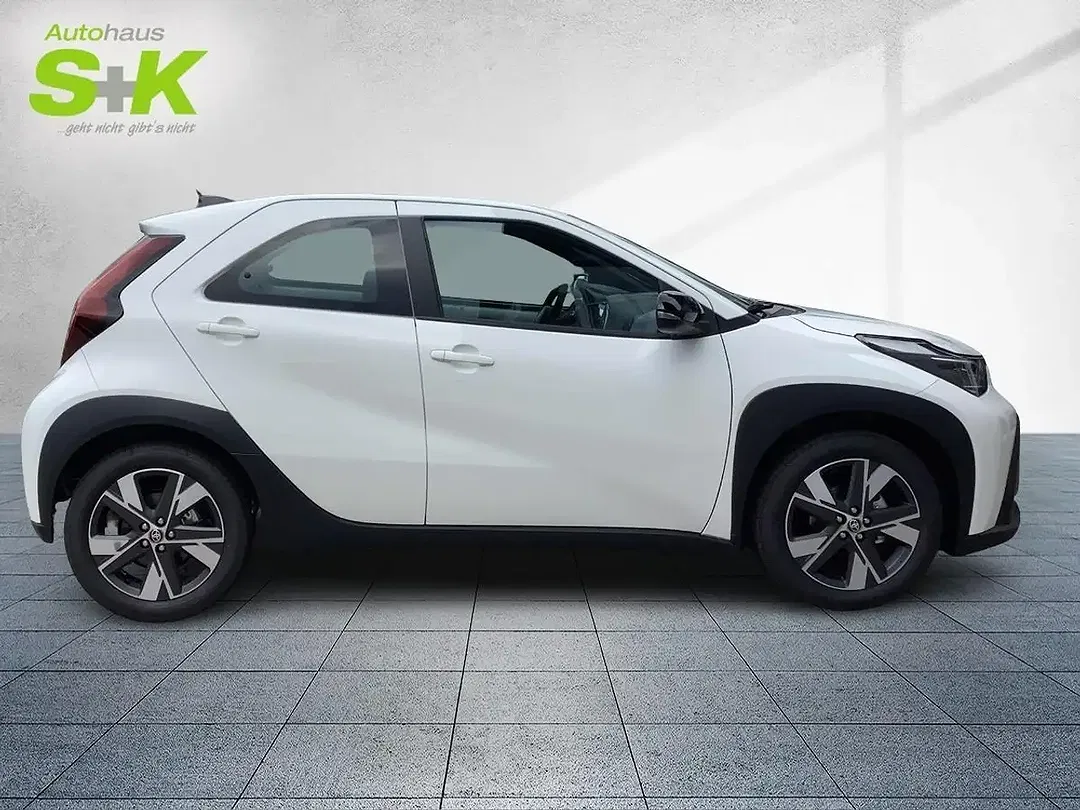 Toyota Aygo X - Thumbnail 5