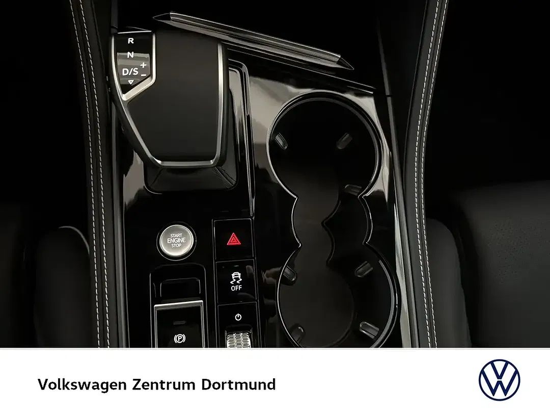 Volkswagen Touareg - Thumbnail 12