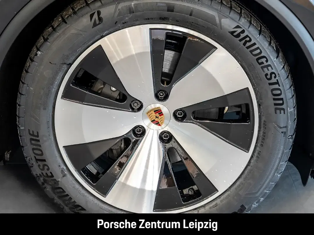 Porsche Macan - Thumbnail 10