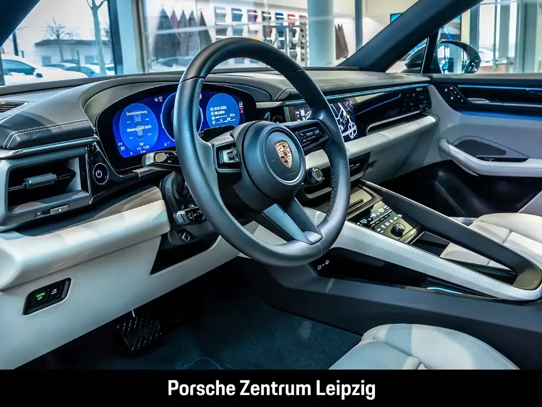 Porsche Macan - Thumbnail 15
