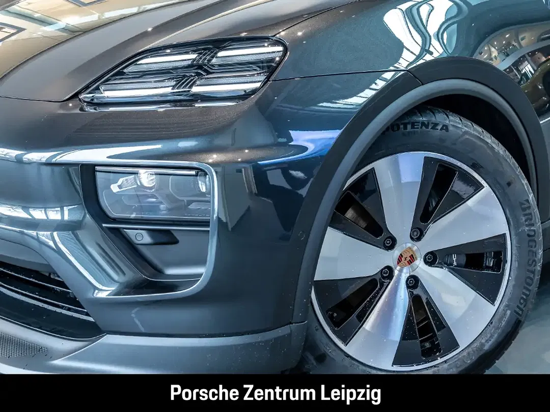 Porsche Macan - Thumbnail 8