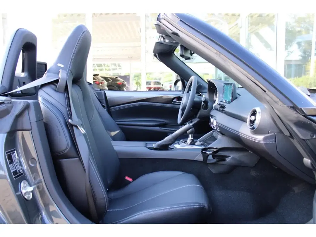Mazda MX-5 - Thumbnail 9