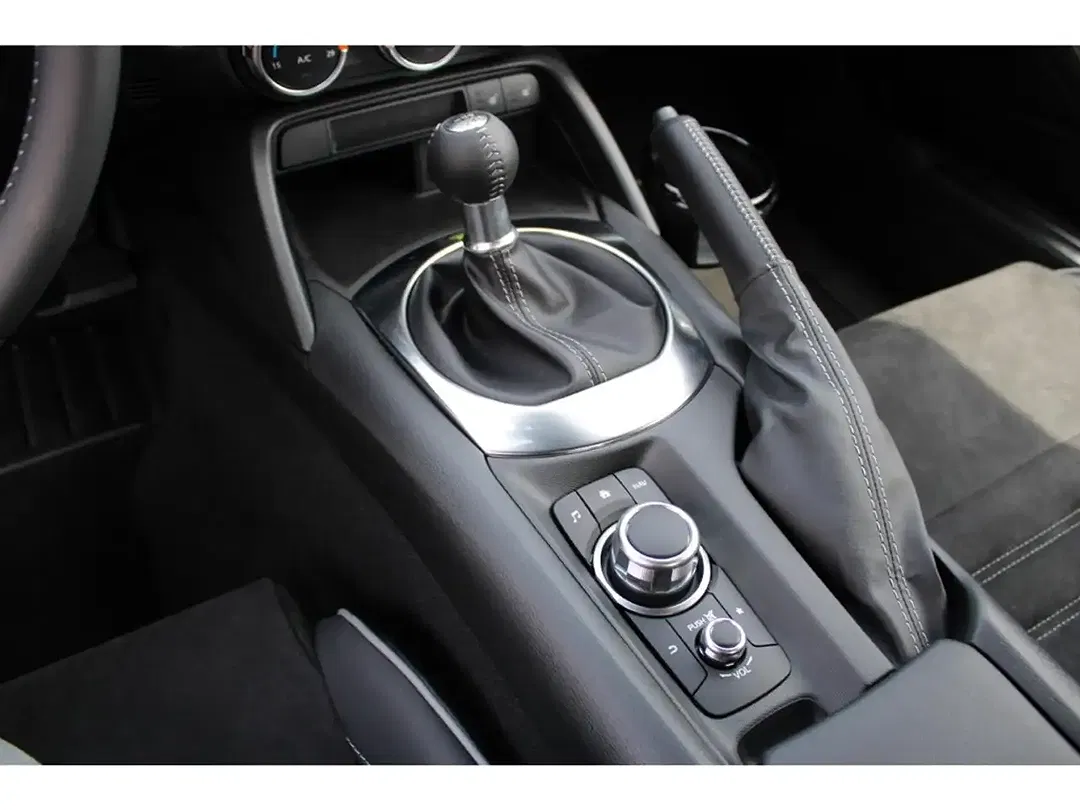 Mazda MX-5 - Thumbnail 11