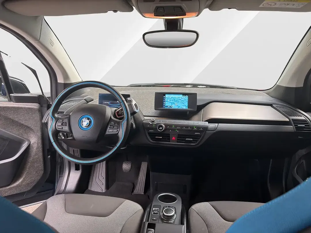 BMW i3 - Thumbnail 9