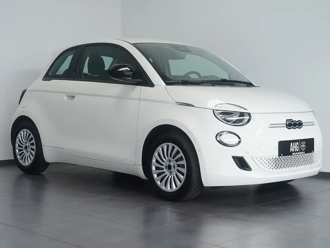 Fiat 500e - Thumbnail 2
