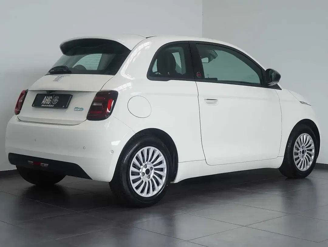Fiat 500e - Thumbnail 4